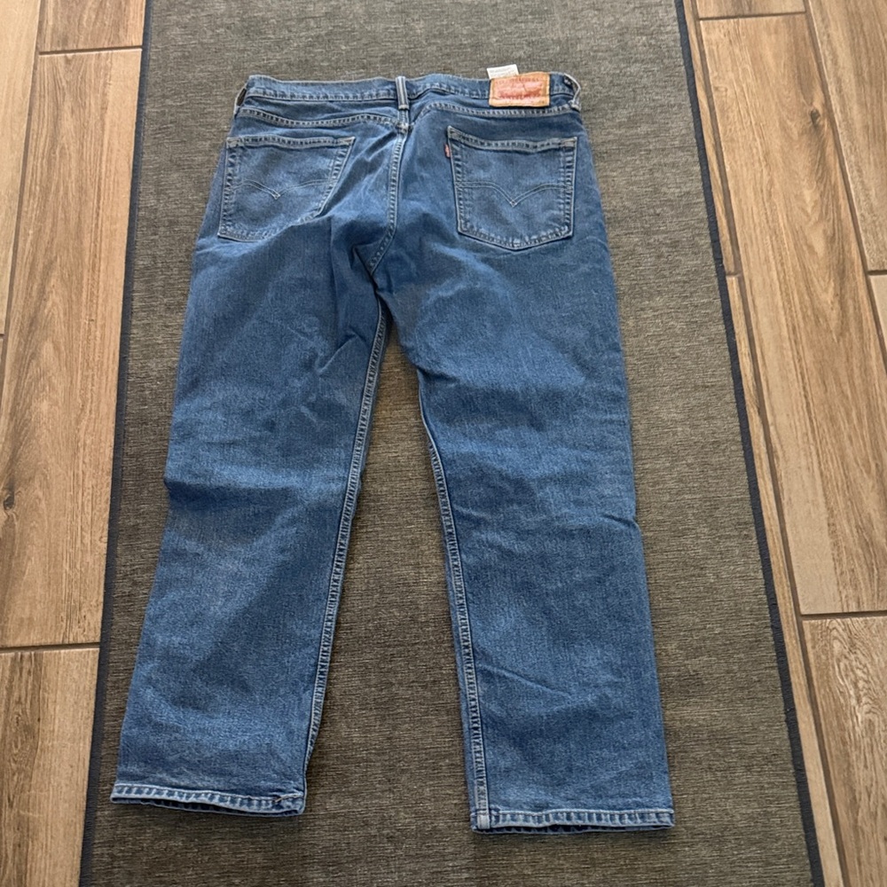 Levi's Relaxed Fit Blue Jeans for Men